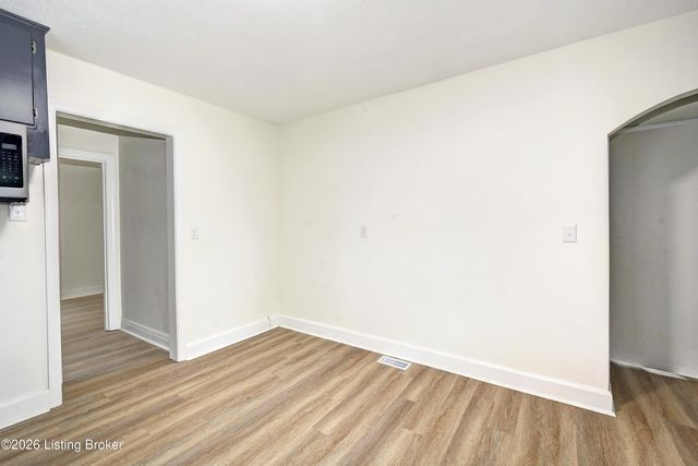 1120 Tennessee Ave, Louisville, KY 40208