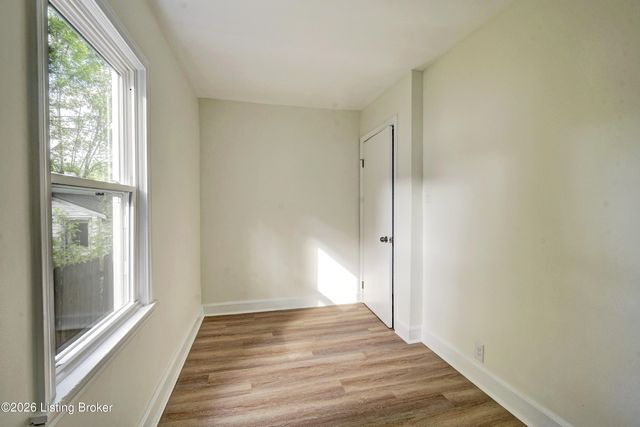 1120 Tennessee Ave, Louisville, KY 40208