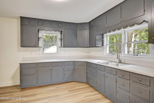 1120 Tennessee Ave, Louisville, KY 40208