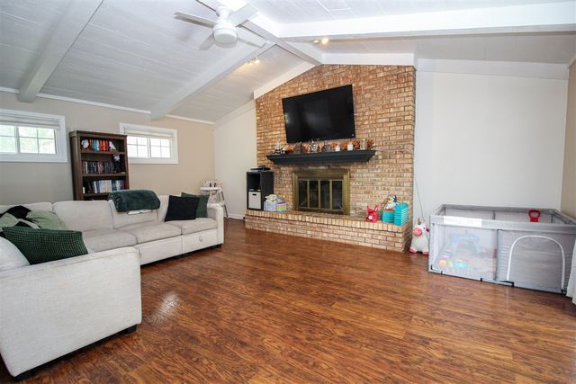 10577 S Sprinkle Road, Vicksburg, MI 49097
