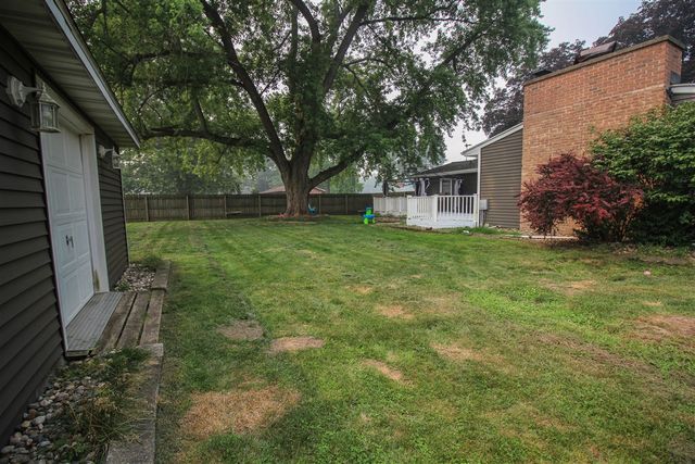 10577 S Sprinkle Road, Vicksburg, MI 49097