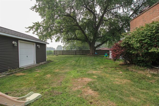 10577 S Sprinkle Road, Vicksburg, MI 49097