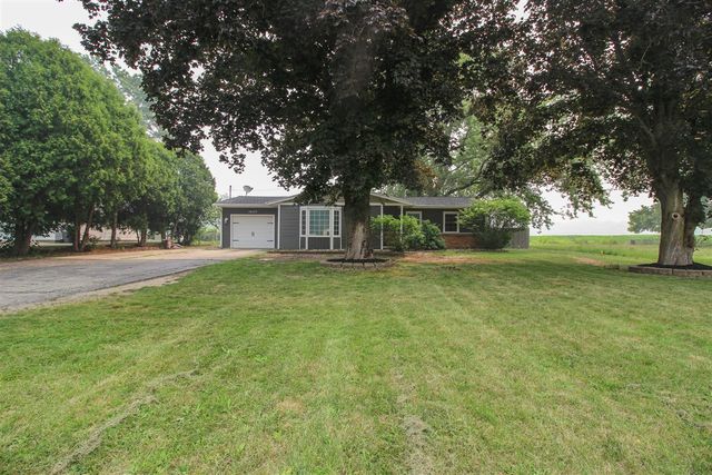 10577 S Sprinkle Road, Vicksburg, MI 49097