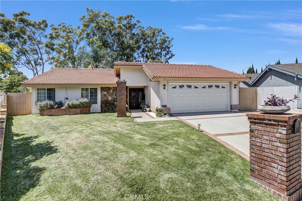 23801 Lindley, Mission Viejo, CA 92691 — exterior