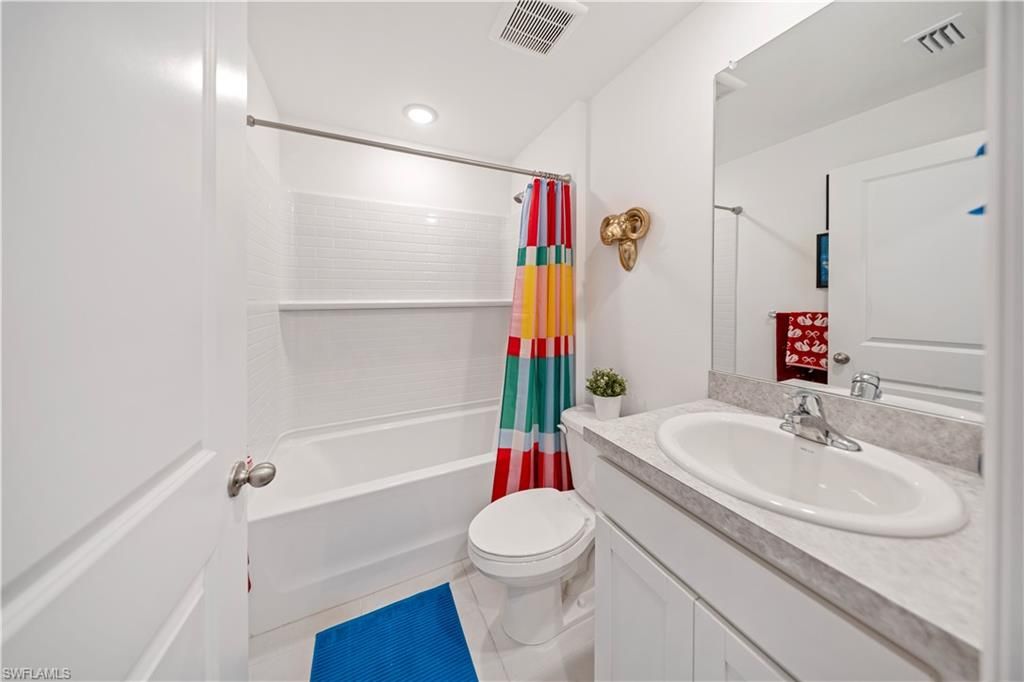 Image 16 of property listing at 4309 NE 8th CT, Cape Coral, FL 33909