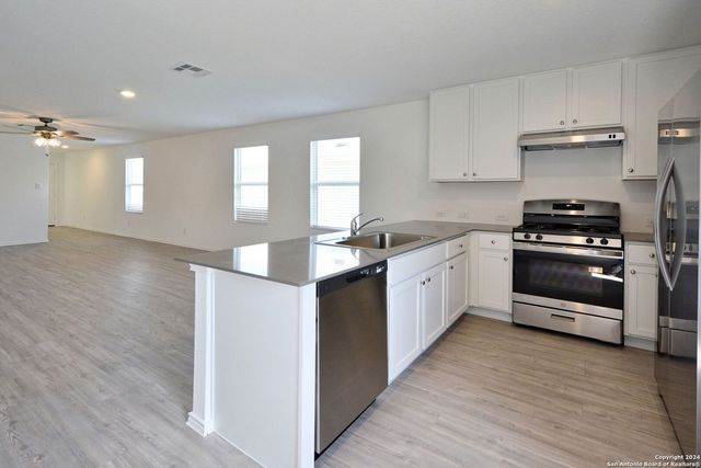 758 TULSA TRL, New Braunfels, TX 78132