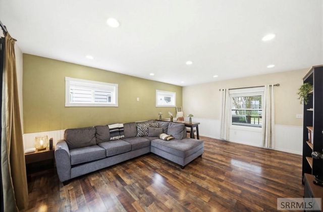 419 4th Street, Idaho Falls, ID 83401