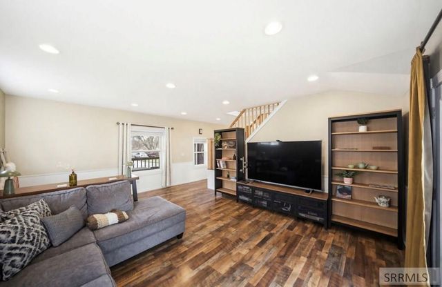 419 4th Street, Idaho Falls, ID 83401