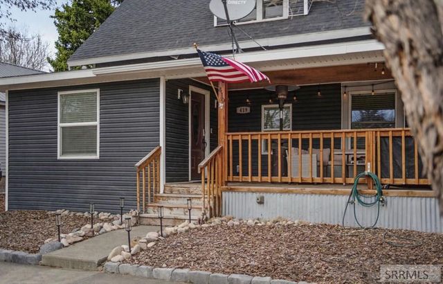 419 4th Street, Idaho Falls, ID 83401