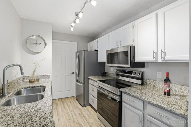 120 Carrington Lane, Loveland, OH 45140