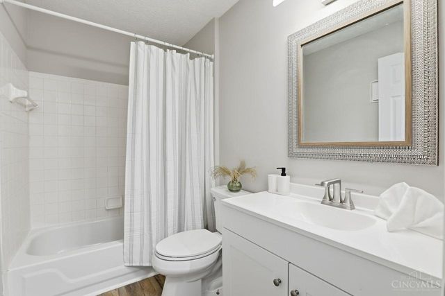 120 Carrington Lane, Loveland, OH 45140