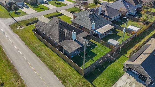 71 N Forrest Avenue, La Porte, TX 77571