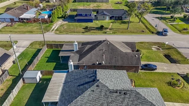71 N Forrest Avenue, La Porte, TX 77571