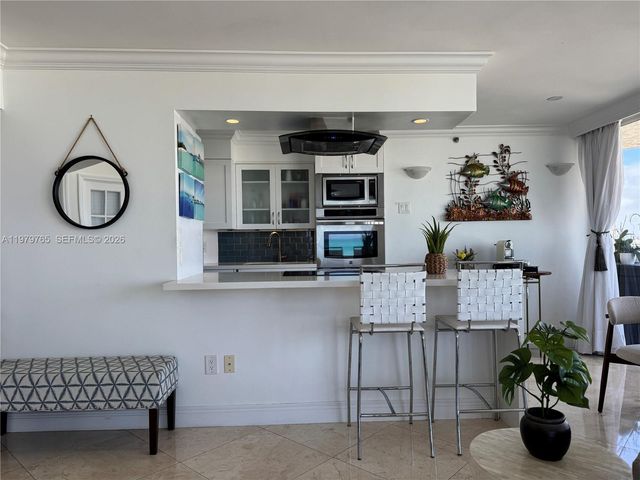 7330 Ocean Ter 8-D, Miami Beach, FL 33141