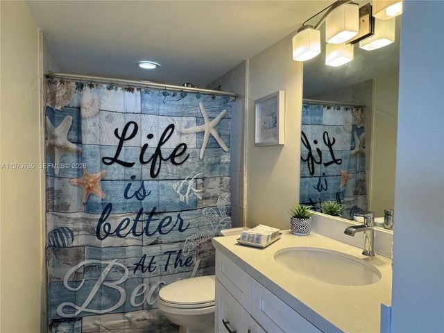 7330 Ocean Ter 8-D, Miami Beach, FL 33141