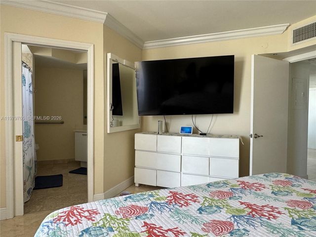 7330 Ocean Ter 8-D, Miami Beach, FL 33141