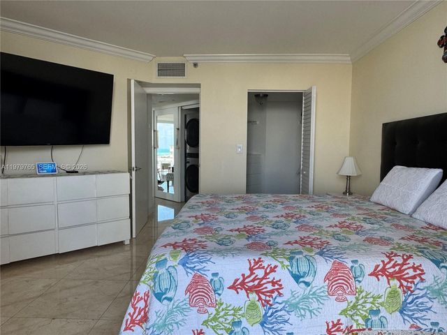 7330 Ocean Ter 8-D, Miami Beach, FL 33141