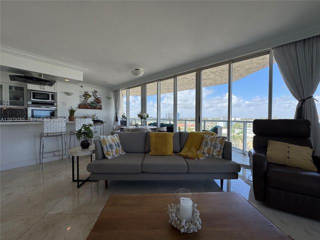 7330 Ocean Ter 8-D, Miami Beach, FL 33141