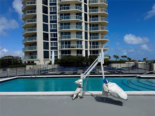 7330 Ocean Ter 8-D, Miami Beach, FL 33141