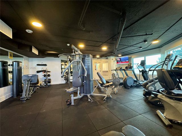 7330 Ocean Ter 8-D, Miami Beach, FL 33141