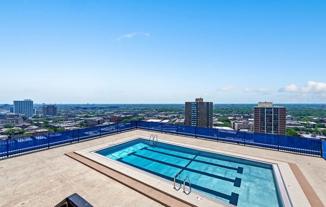 720 W Gordon Terrace 19F, Chicago, IL 60613