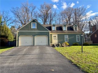 7360 Eastgate Circle, Salina, NY 13090