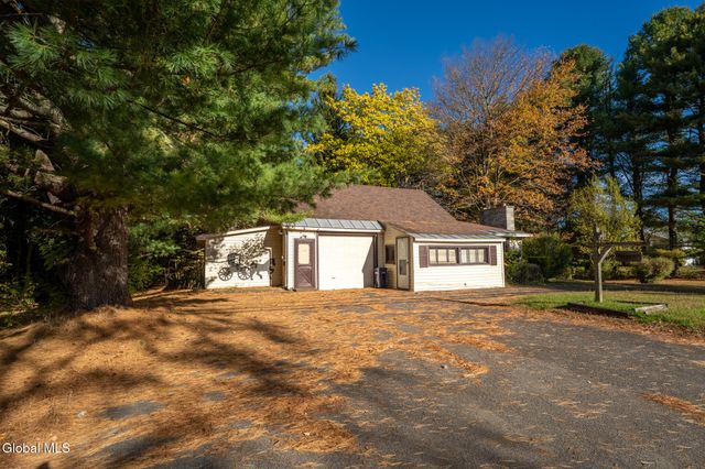 1557 County Highway 107, Perth, NY 12010