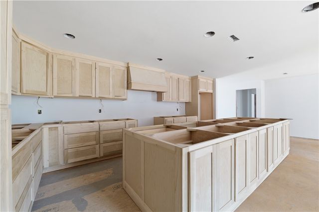 1409 Oaks Manor Drive, Fayetteville, AR 72703