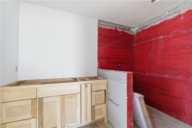 1409 Oaks Manor Drive, Fayetteville, AR 72703