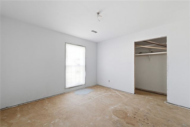 1409 Oaks Manor Drive, Fayetteville, AR 72703