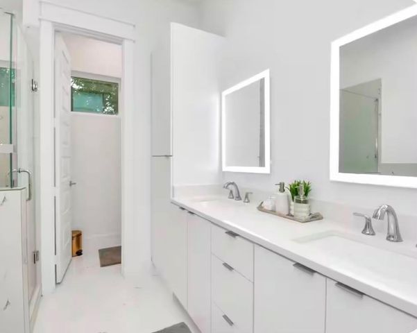 502 Schweikhardt Street C, Houston, TX 77020