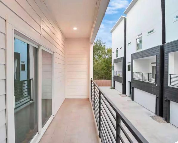 502 Schweikhardt Street C, Houston, TX 77020