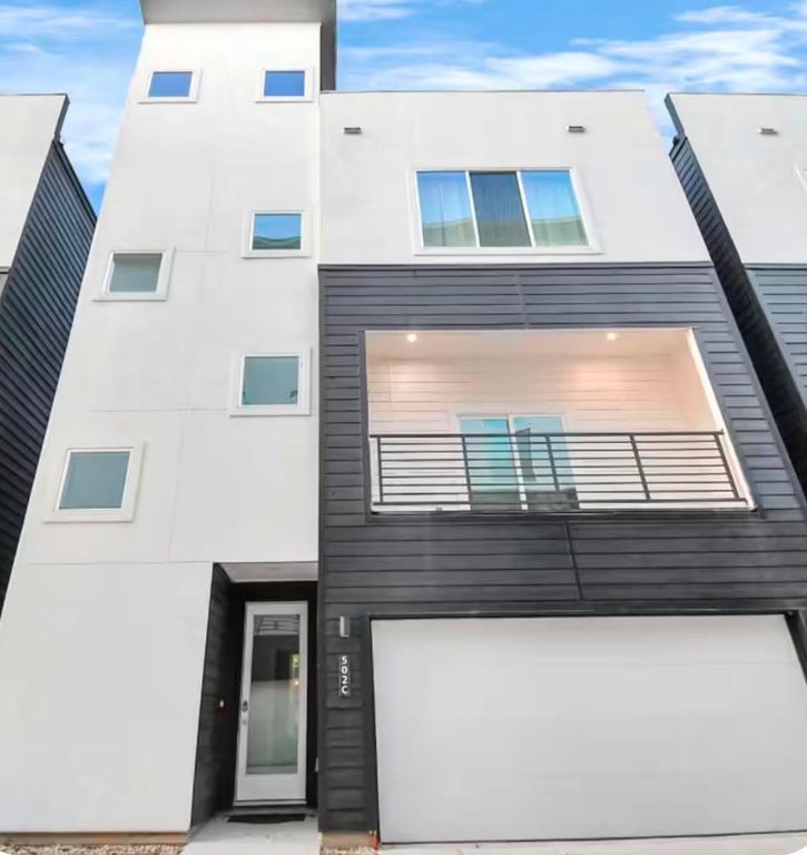 502 Schweikhardt Street C, Houston, TX 77020