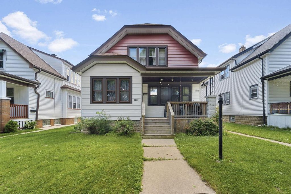 3238 S 7th STREET, Milwaukee, WI 53215