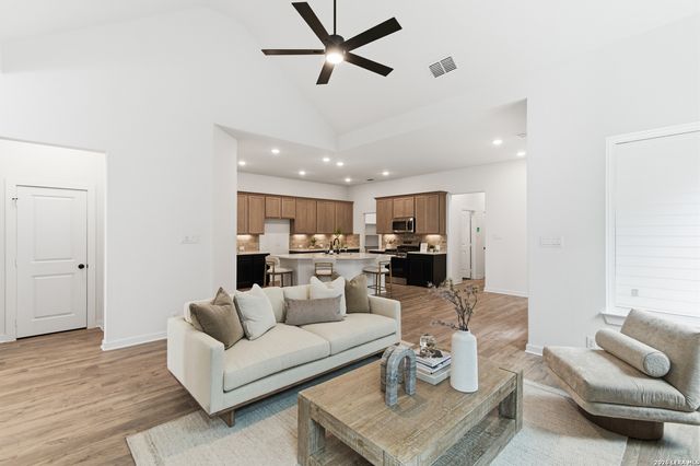 9436 Hidden Stone, Schertz, TX 78154