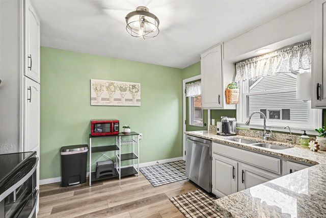 1813 Paddington Road, Kalamazoo, MI 49001