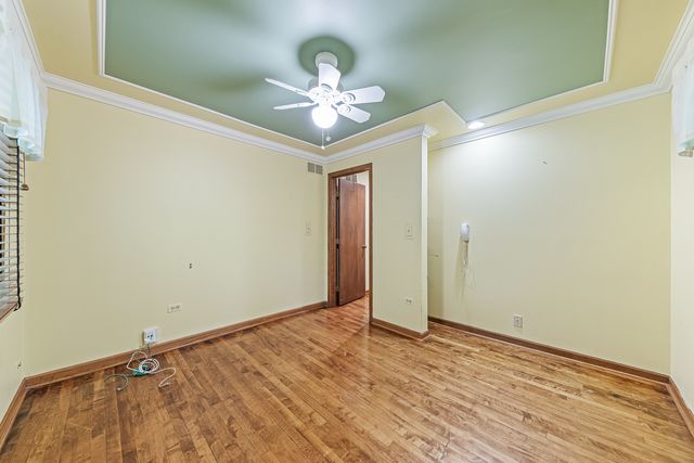 11923 S Laurie Avenue, Palos Park, IL 60464