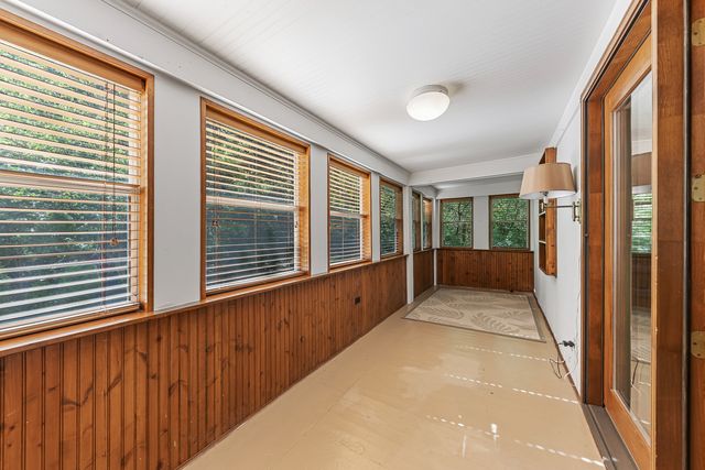 11923 S Laurie Avenue, Palos Park, IL 60464