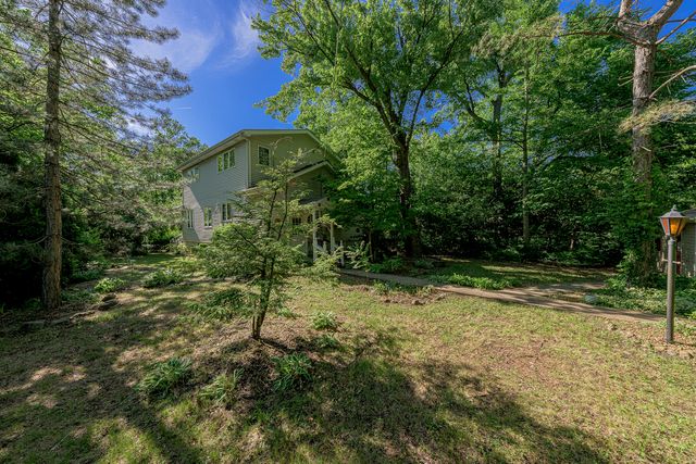 11923 S Laurie Avenue, Palos Park, IL 60464