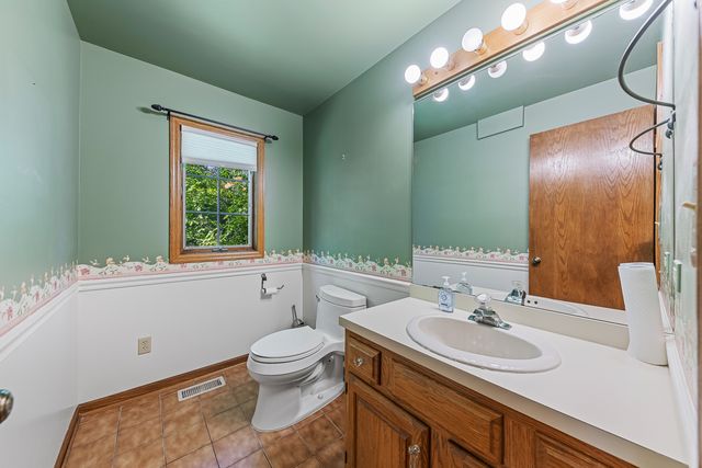 11923 S Laurie Avenue, Palos Park, IL 60464