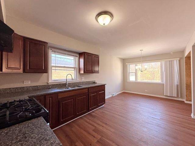 15565 Madison Avenue, Dolton, IL 60419