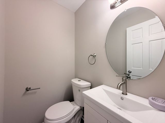 15565 Madison Avenue, Dolton, IL 60419