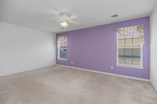 6160 NE Kensington Drive, Lee's Summit, MO 64064