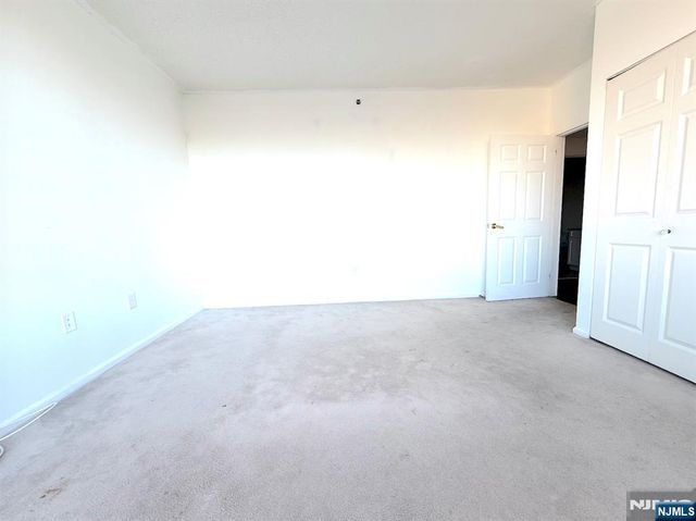 100 Old Palisade Road 1516, Fort Lee, NJ 07024