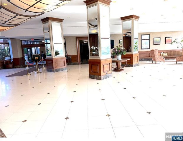 100 Old Palisade Road 1516, Fort Lee, NJ 07024