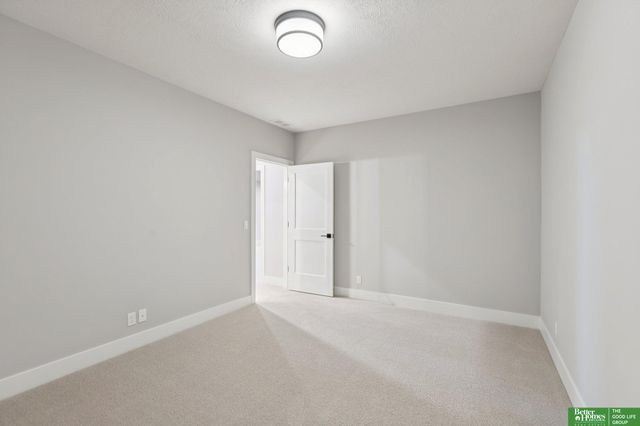 3321 S 212th Street, Elkhorn, NE 68022