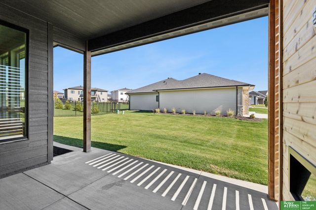 3321 S 212th Street, Elkhorn, NE 68022