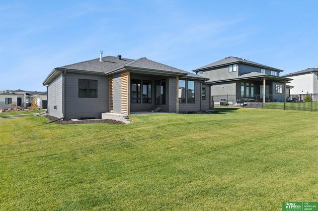 3321 S 212th Street, Elkhorn, NE 68022