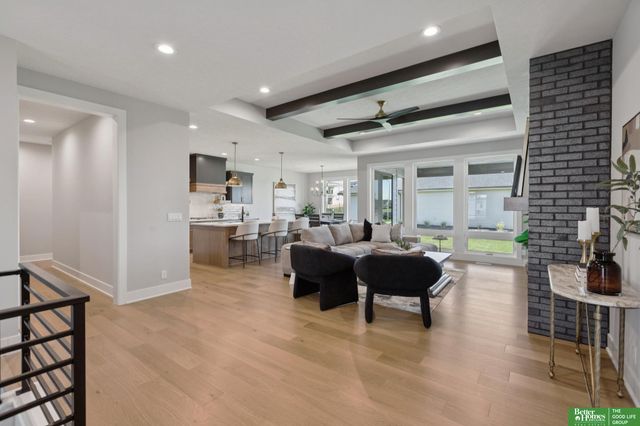 3321 S 212th Street, Elkhorn, NE 68022