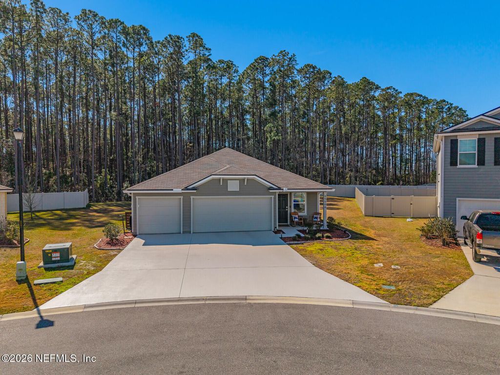 65506 RIVER GLEN Parkway, Yulee, FL 32097